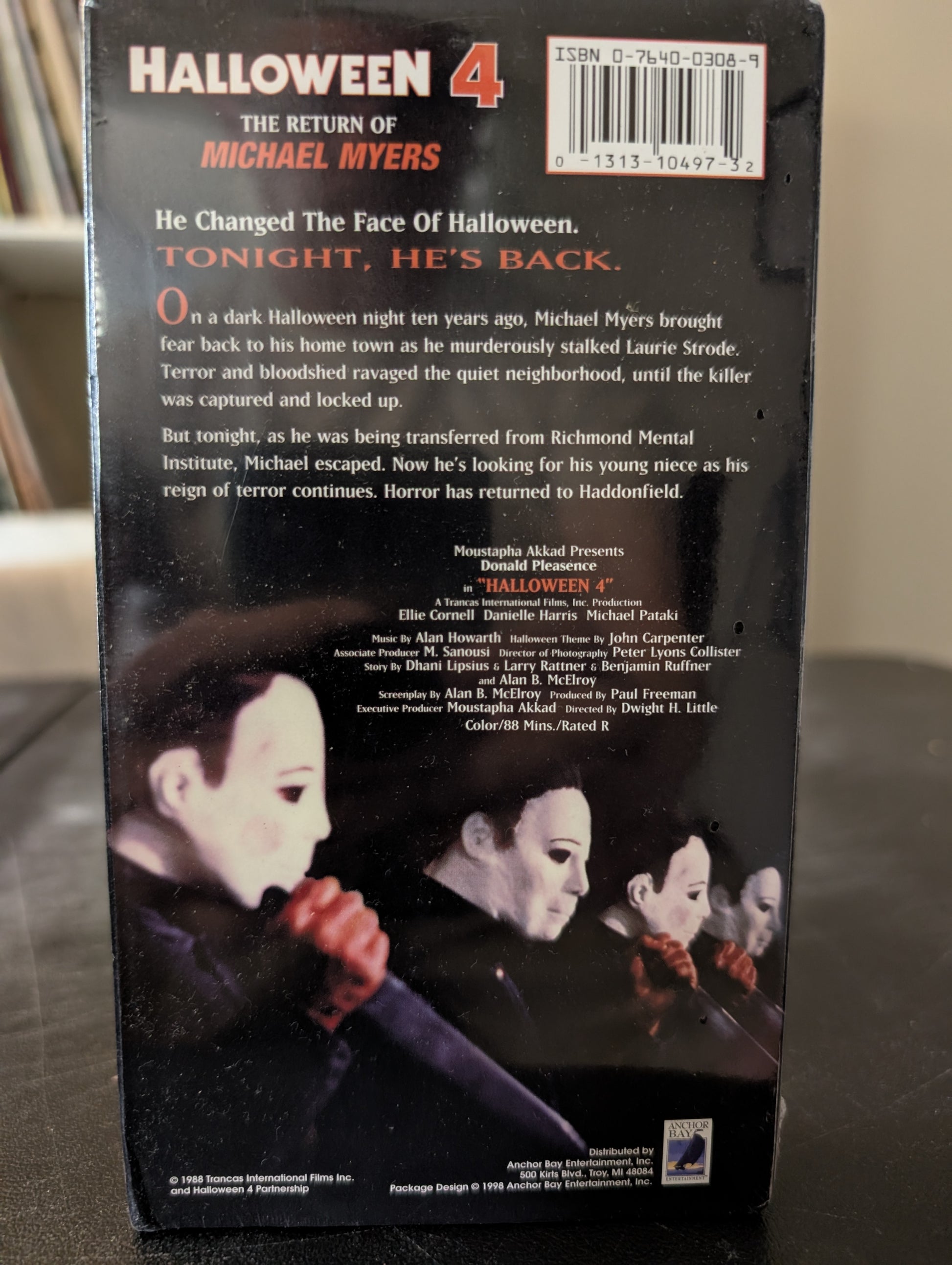 Halloween 4-Return of Michael (VHS)