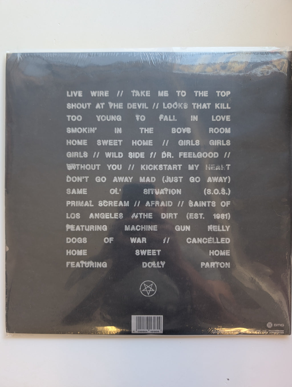 Mötley Crüe – From The Beginning