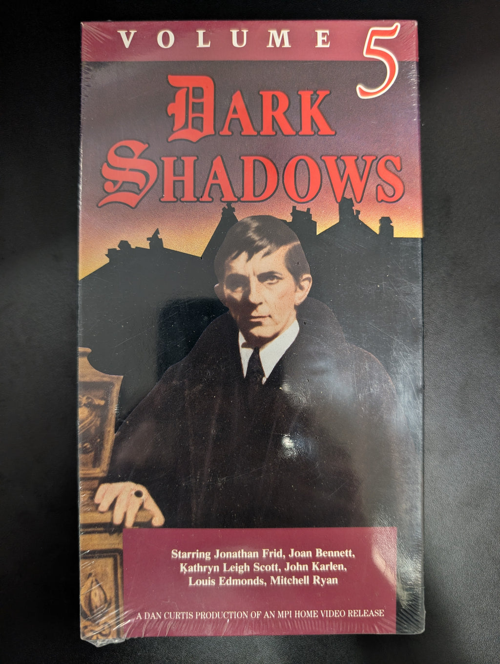Dark Shadows Volume 5 [VHS]