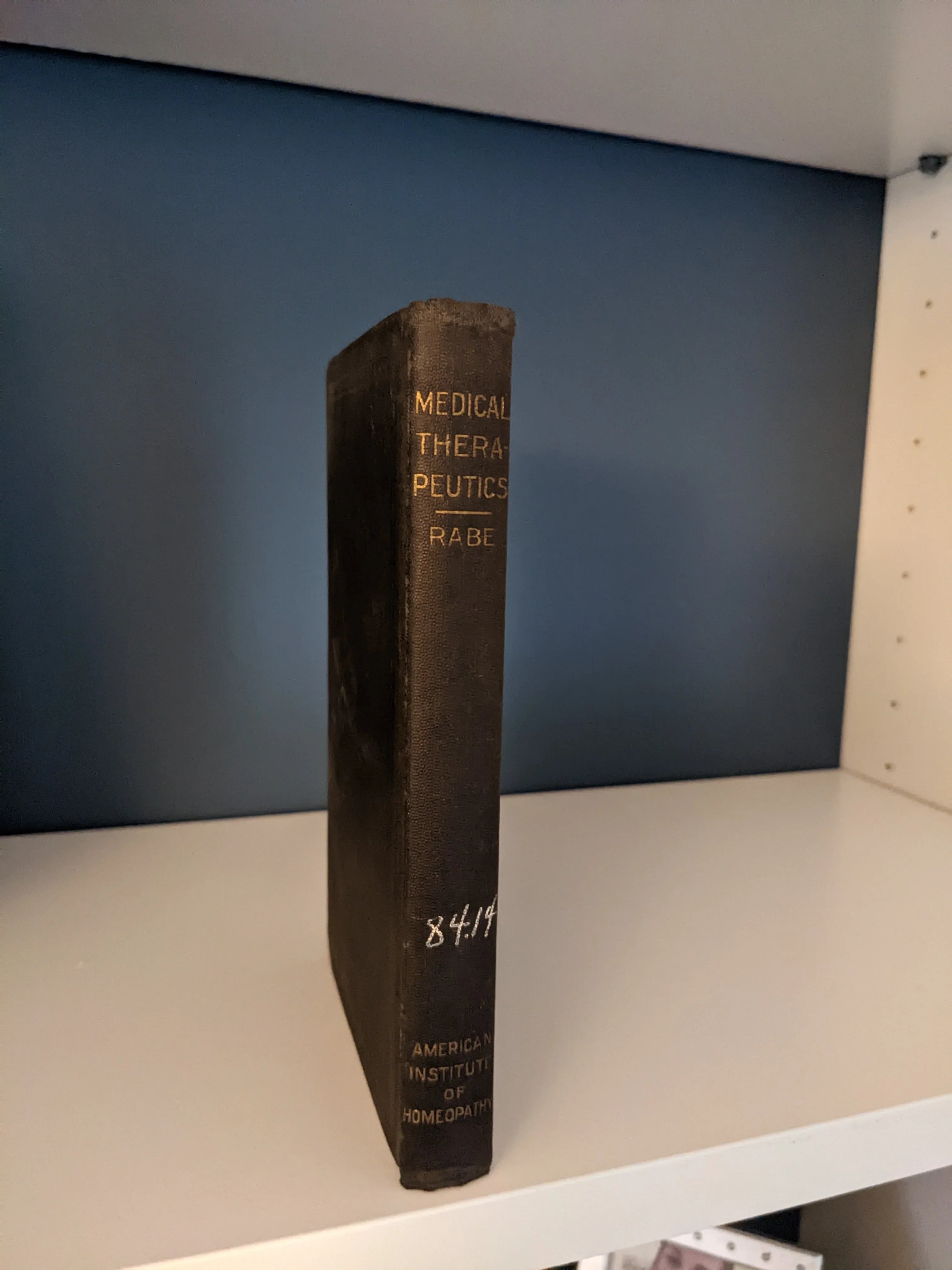 Medical therapeutics for daily reference 1920 (Not Leather Bound)  Condition USED