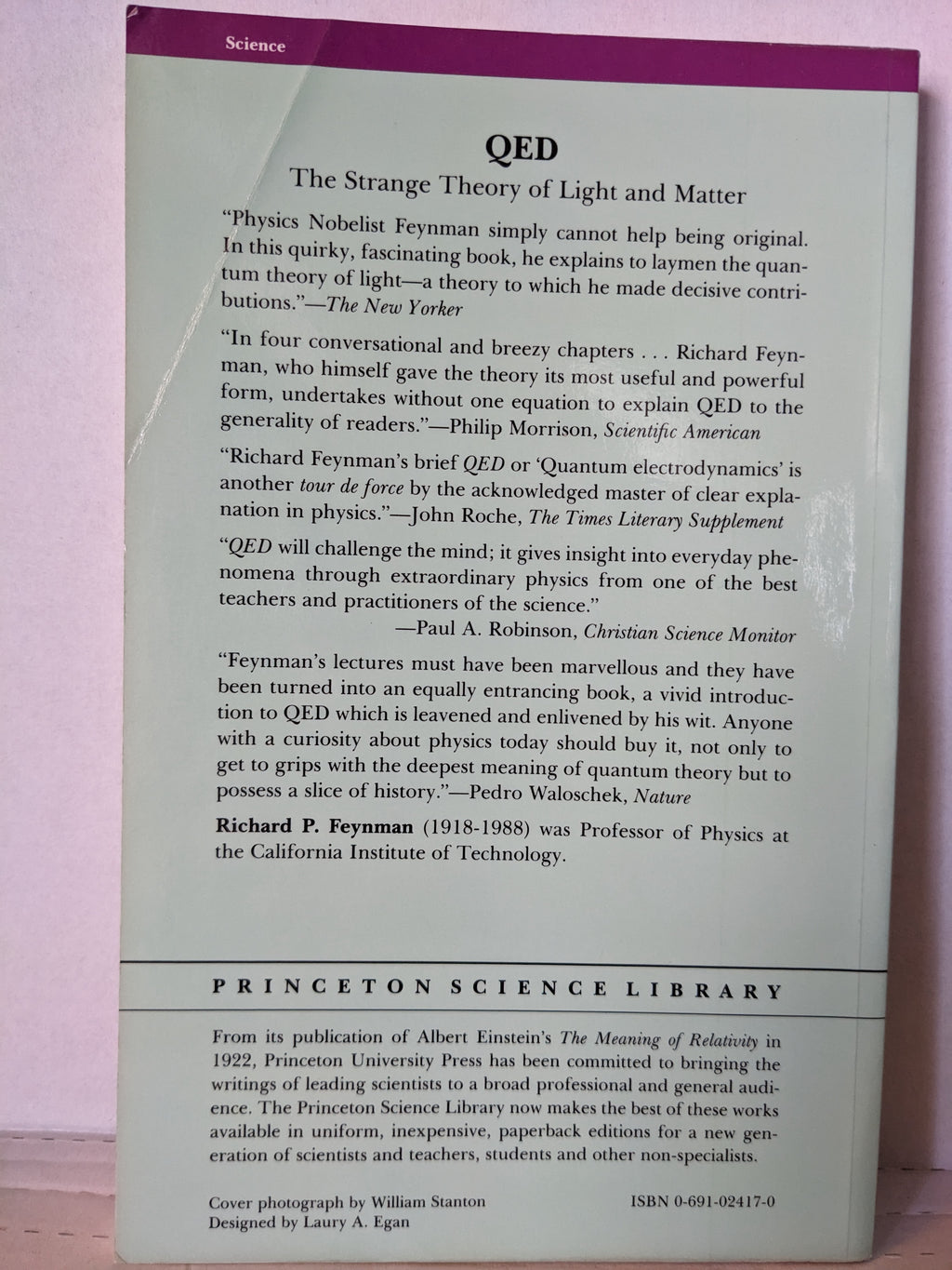 QED: The Strange Theory of Light and Matter Later Printing Edition